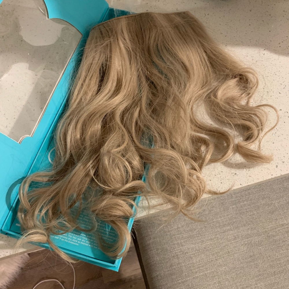 Halo couture blonde extension 116